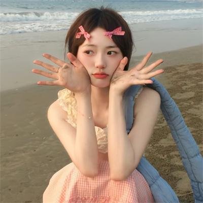 拥抱大白熊